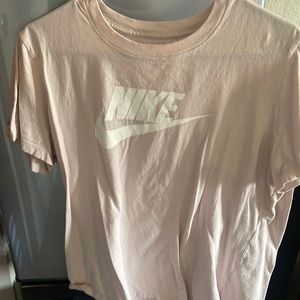 Light pink Nike T-shirt